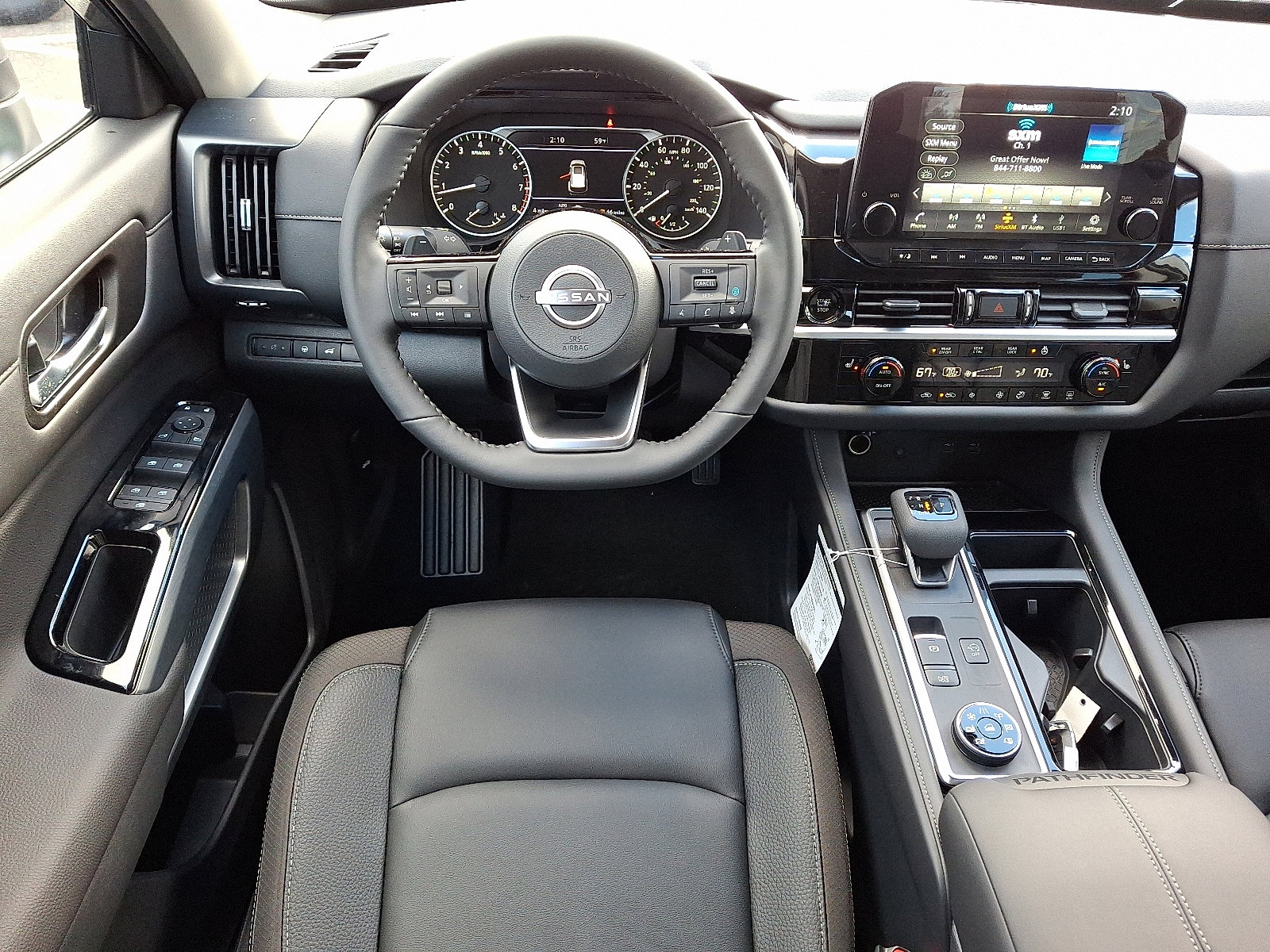 New 2025 Nissan Pathfinder SL image 7