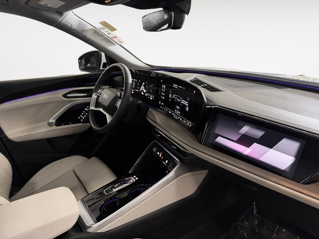 Certified 2025 Audi Q5 Premium Plus w/ Premium Plus image 9
