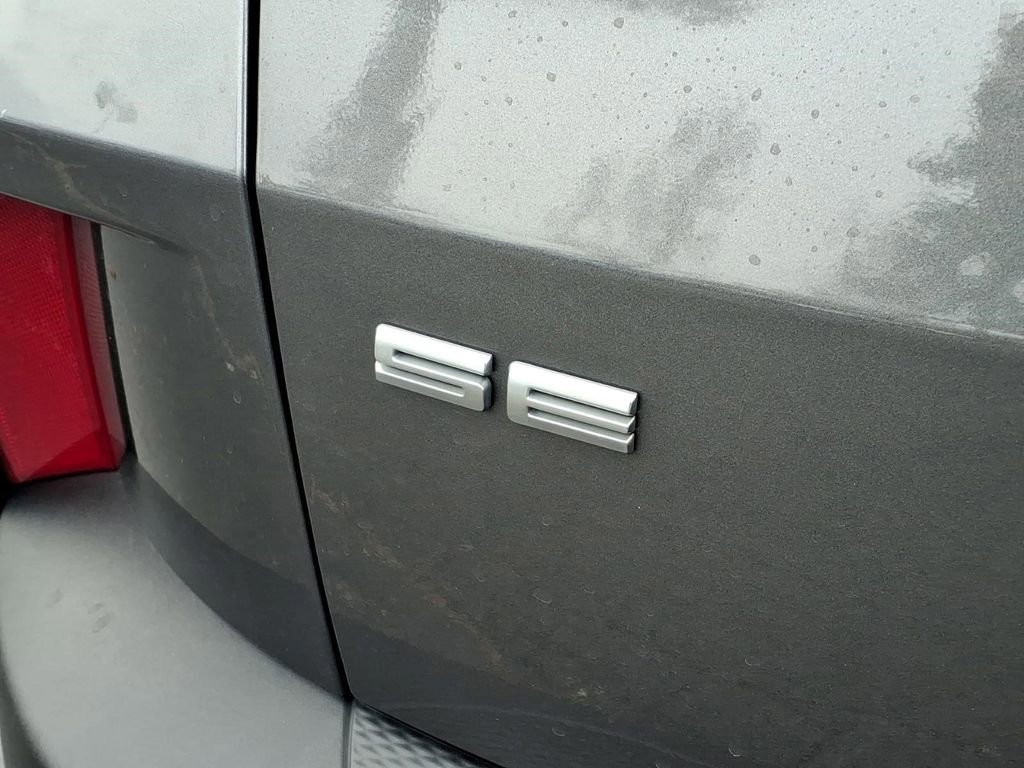 Used 2022 Ford Escape SE w/ Cold Weather Package image 28