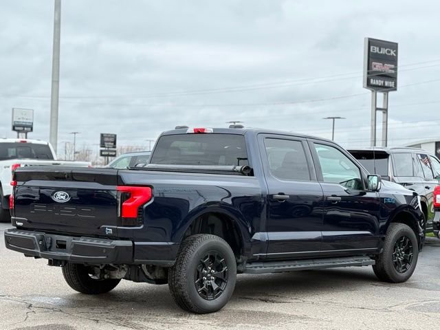 Used 2025 Ford F150 Lightning XLT AWD/4WD image 40