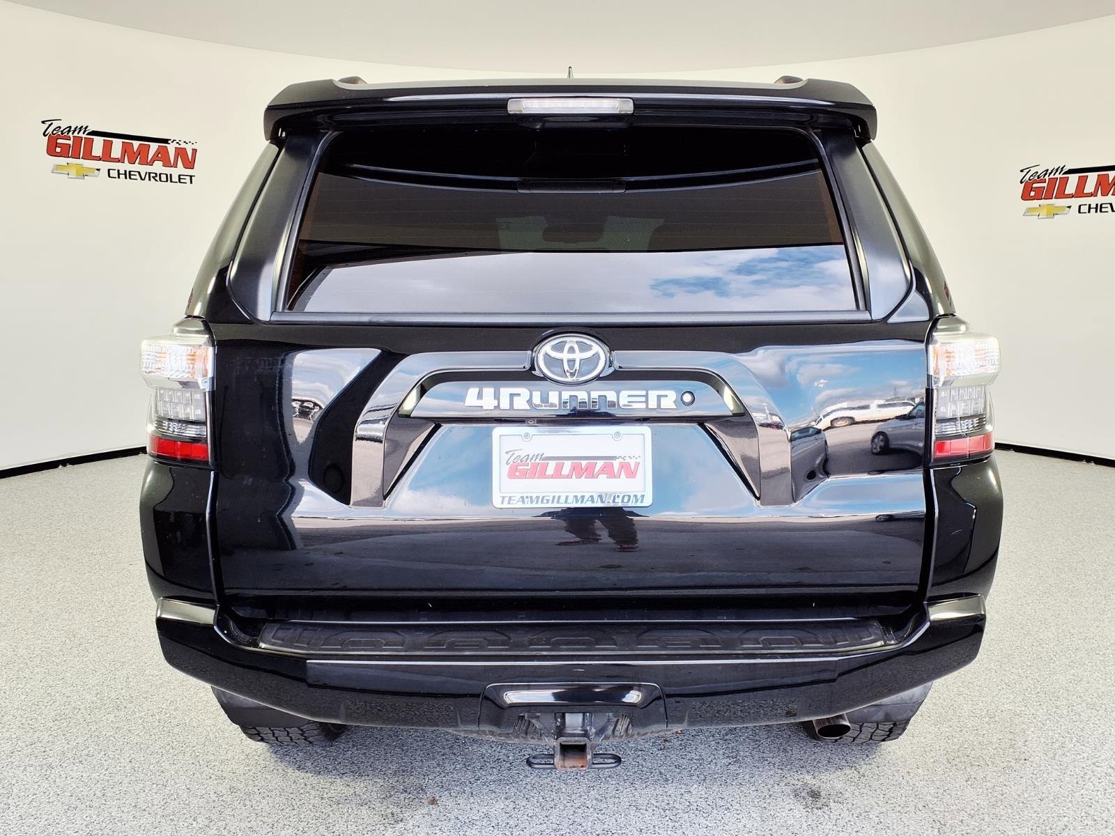 Used 2020 Toyota 4Runner SR5 image 6
