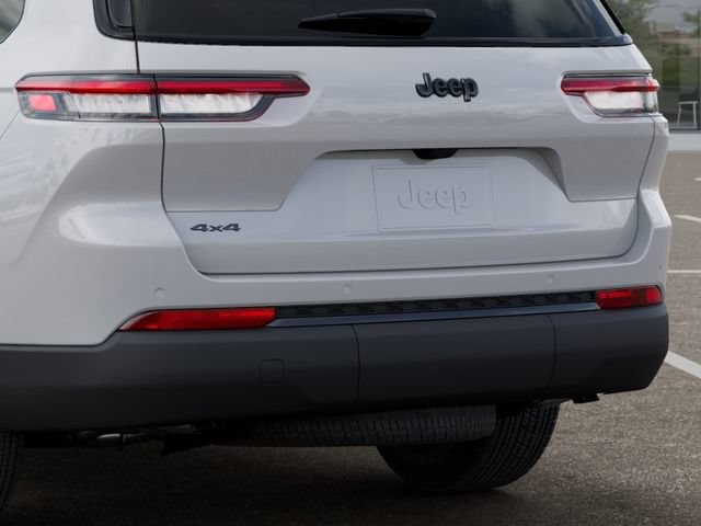 New 2025 Jeep Grand Cherokee L Laredo AWD/4WD image 13