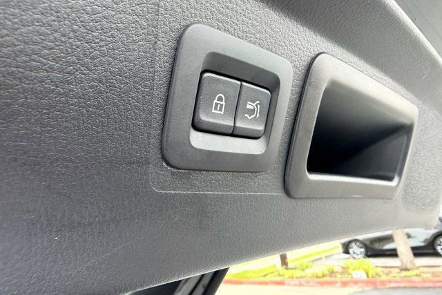 Certified 2025 MAZDA CX-50 AWD 2.5 Hybrid w/ Premium Pkg image 26