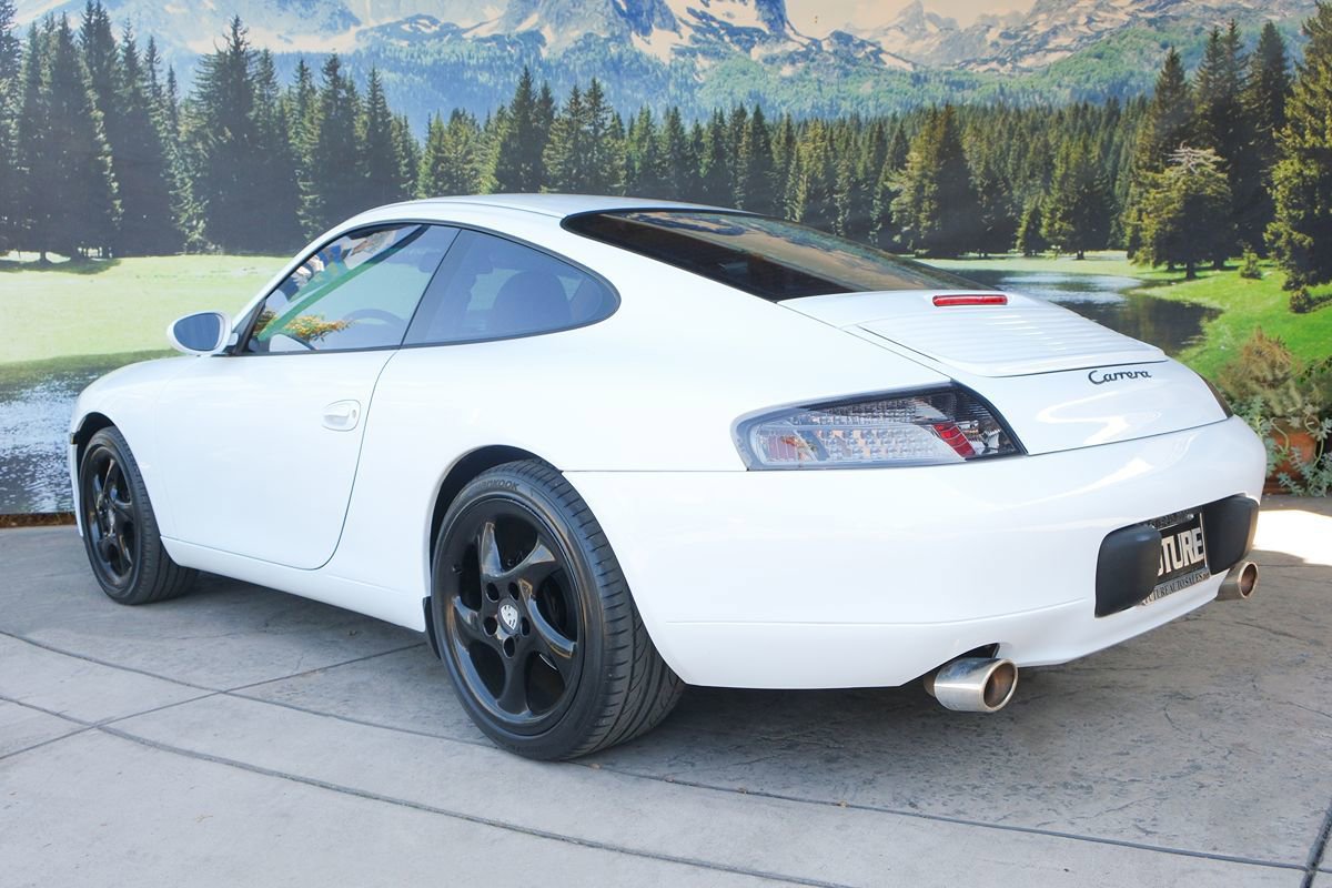 Used 1999 Porsche 911 Carrera RWD image 4