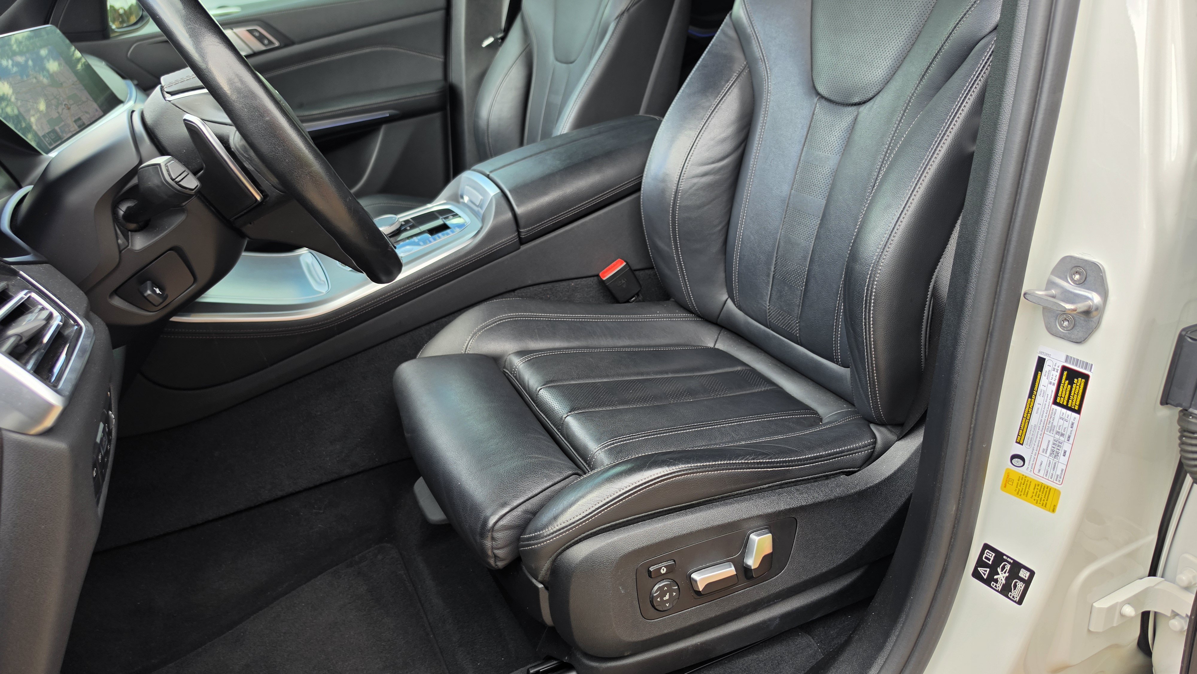 Used 2019 BMW X5 xDrive40i w/ Premium Package 2 AWD/4WD image 25