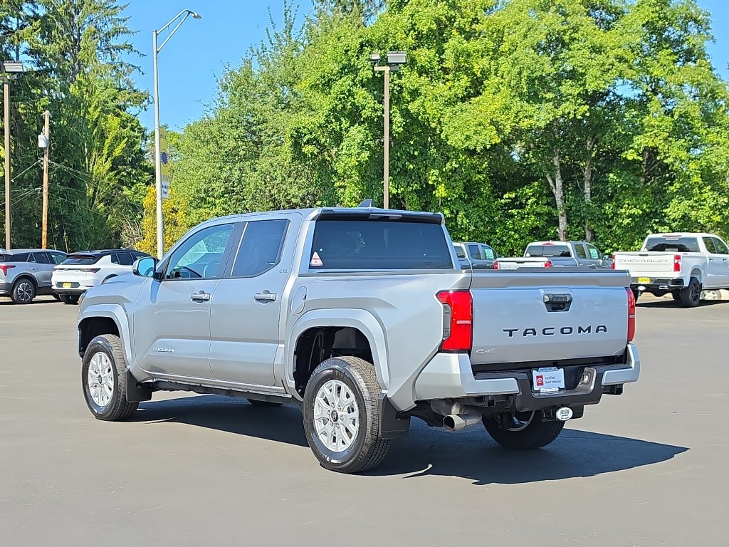 Certified 2025 Toyota Tacoma SR5 AWD/4WD image 4