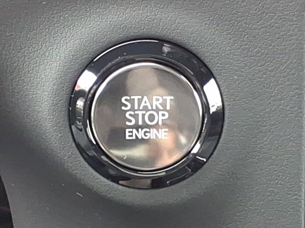 Used 2025 Lexus GX 550 w/ Accessory Package (2T) image 22