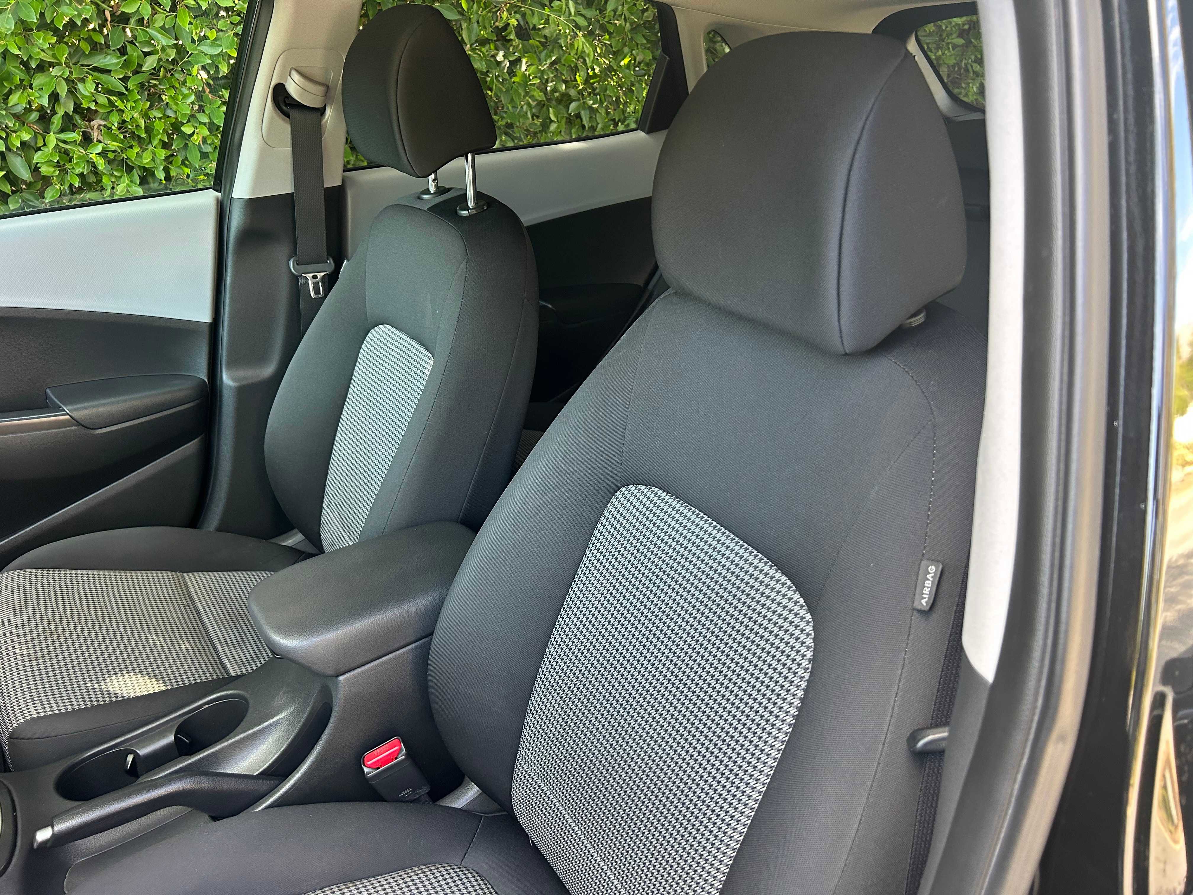 Used 2018 Hyundai Kona SEL w/ SEL Tech Package 02 image 14