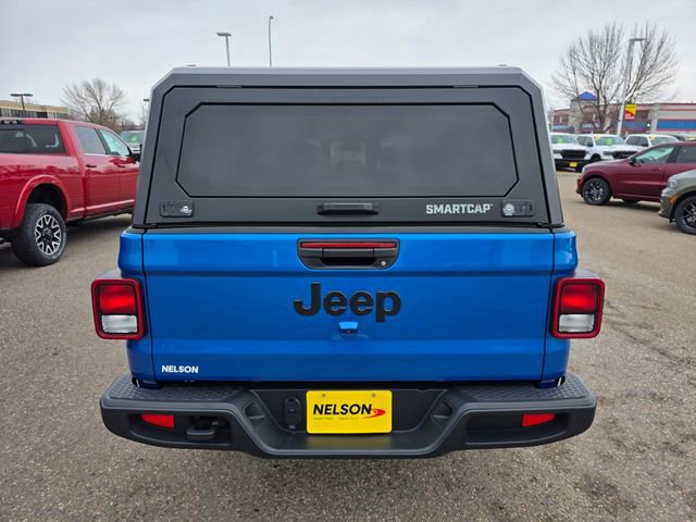 Used 2024 Jeep Gladiator Sport image 11