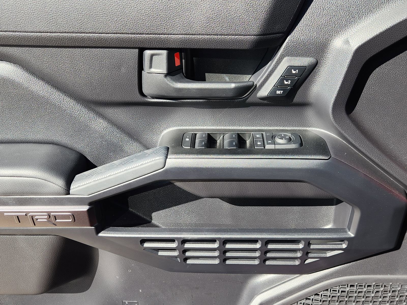 Used 2025 Toyota 4Runner TRD Off-Road Premium image 26