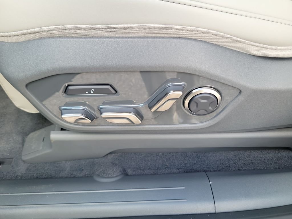 New 2026 Kia EV9 Land AWD/4WD image 25