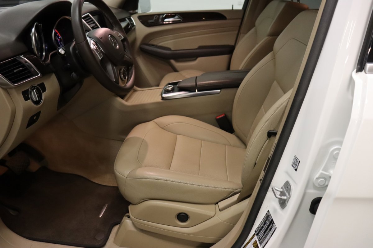 Used 2015 Mercedes-Benz ML 250 BlueTEC 4MATIC image 4