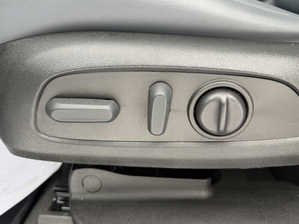 Used 2023 Buick Enclave Essence w/ Experience Buick Package image 22