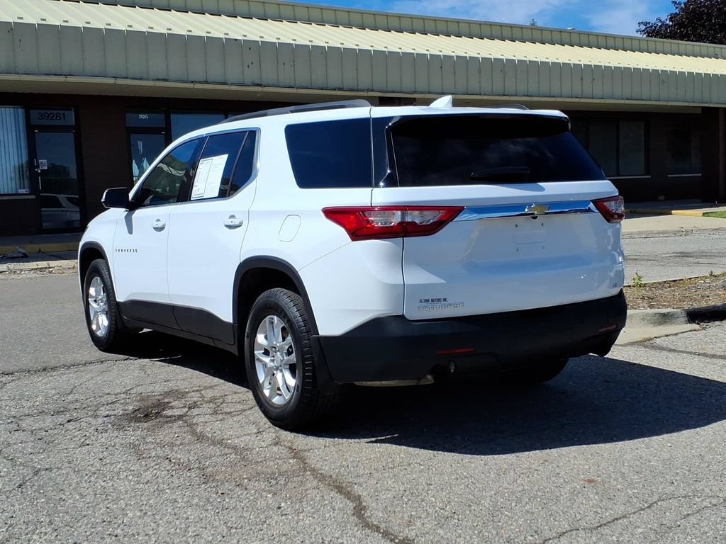 Used 2019 Chevrolet Traverse LT FWD image 3