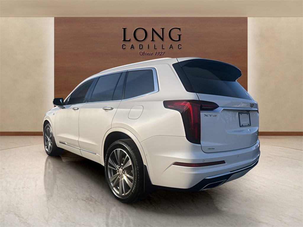 Used 2021 Cadillac XT6 Premium Luxury image 3