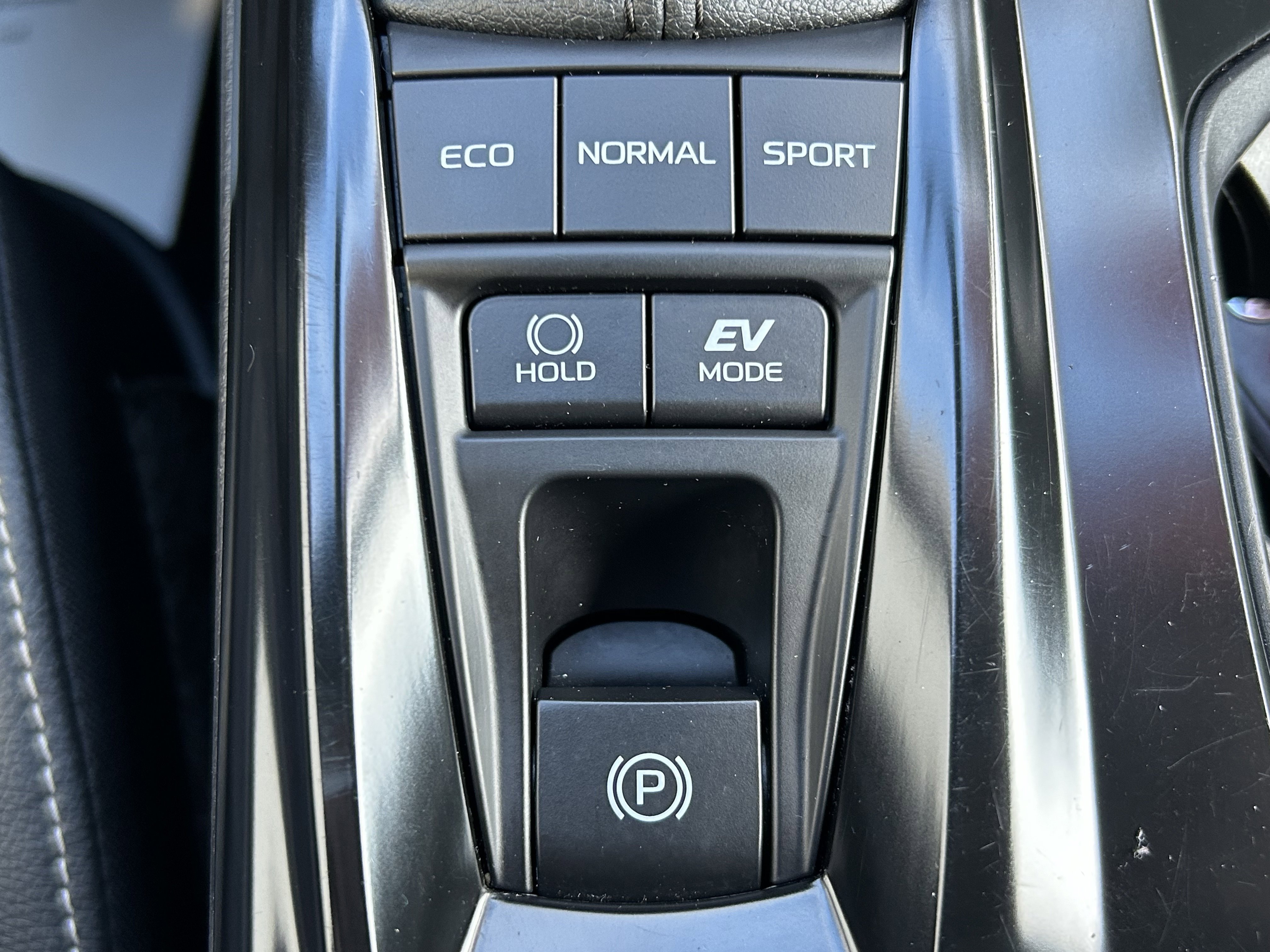 Certified 2025 Toyota Camry SE FWD image 32