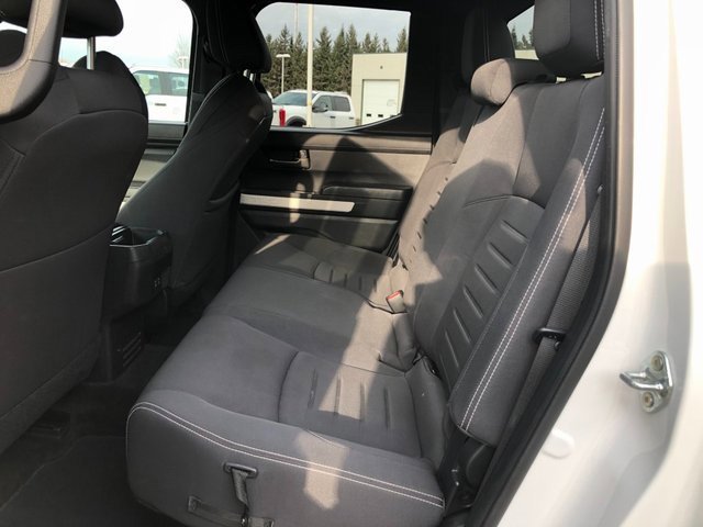 Used 2024 Toyota Tacoma TRD Off-Road image 17