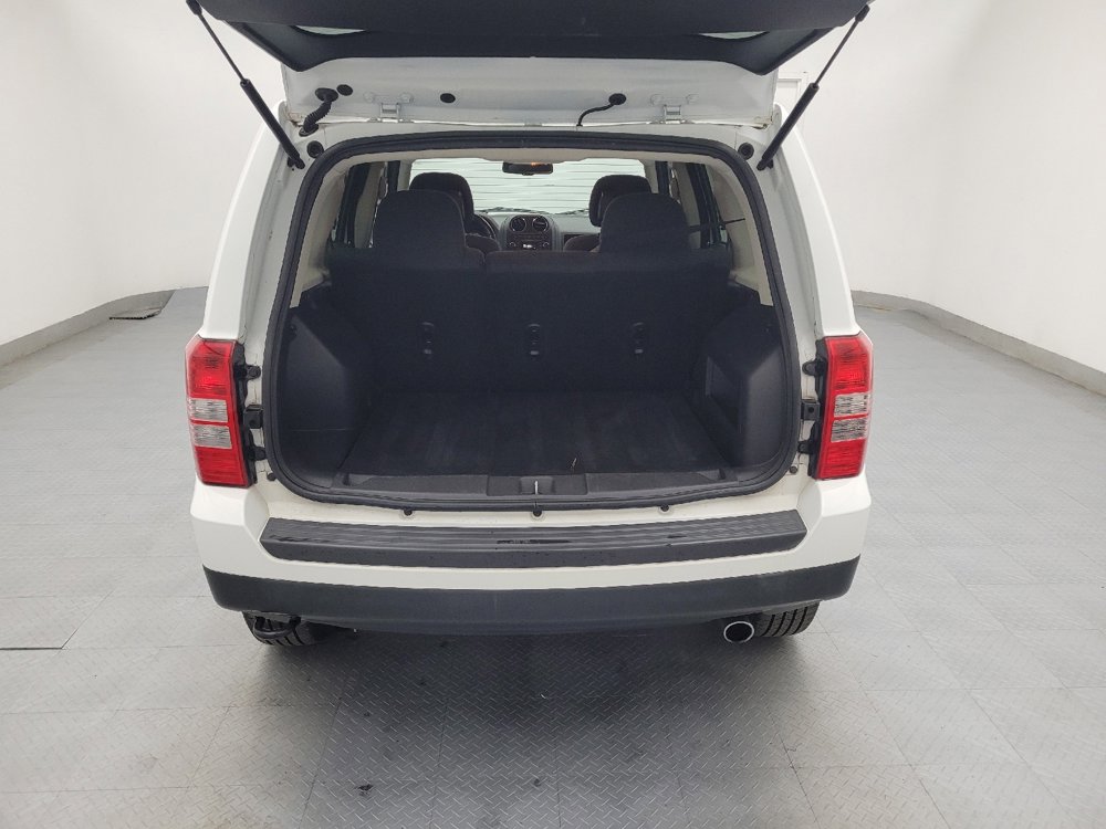 Used 2014 Jeep Patriot Latitude image 29