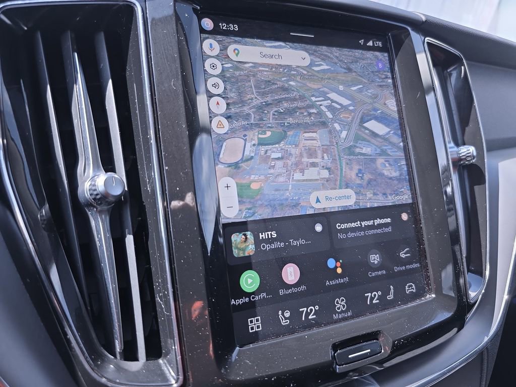 Used 2024 Volvo XC60 B5 Core w/ Protection Package Premier image 26