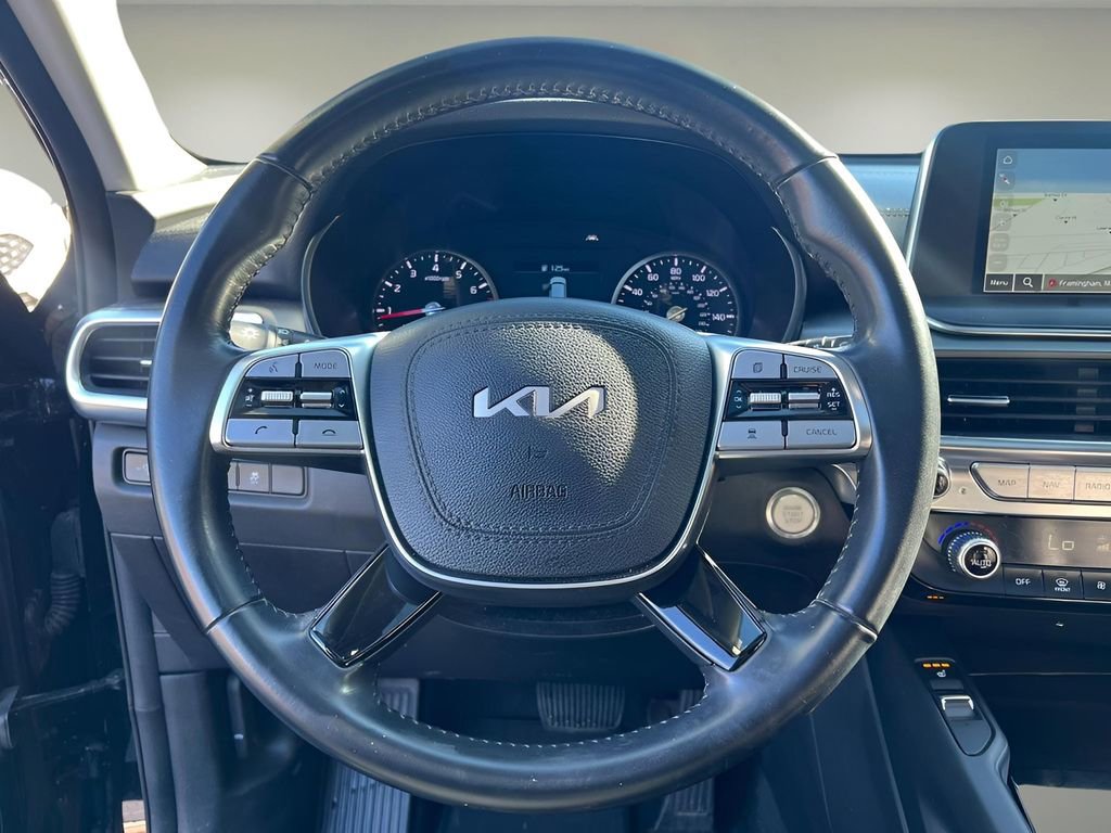 Used 2022 Kia Telluride S image 16