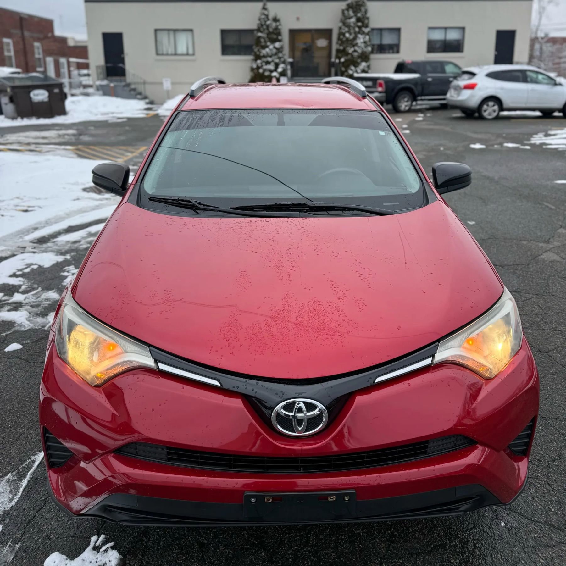 Used 2016 Toyota RAV4 LE image 4