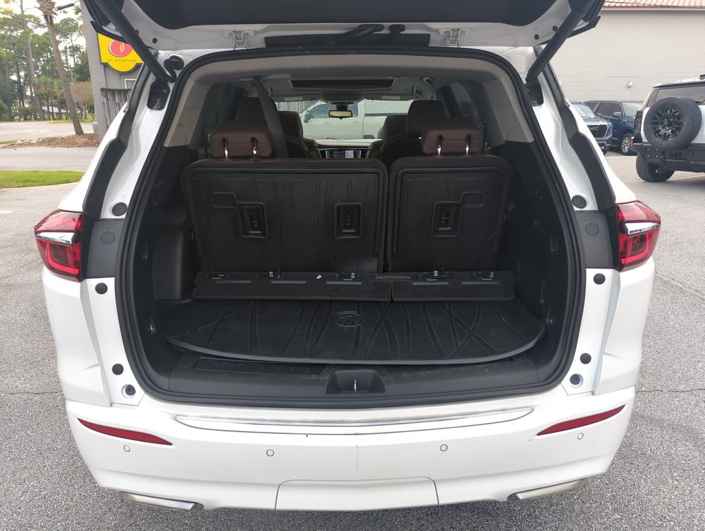 Used 2020 Buick Enclave Avenir w/ LPO, Floor Liner Package FWD image 33