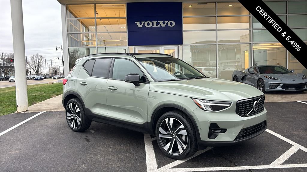 Certified 2023 Volvo XC40 B5 Plus w/ Driver Assist Package image 1
