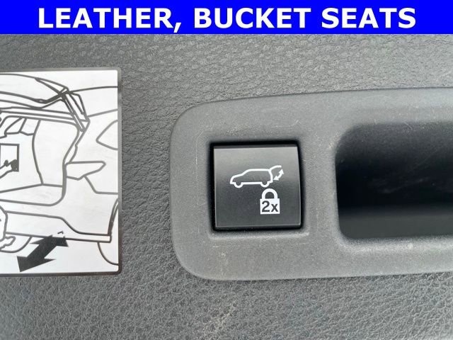 Used 2024 Toyota Sienna XLE image 9