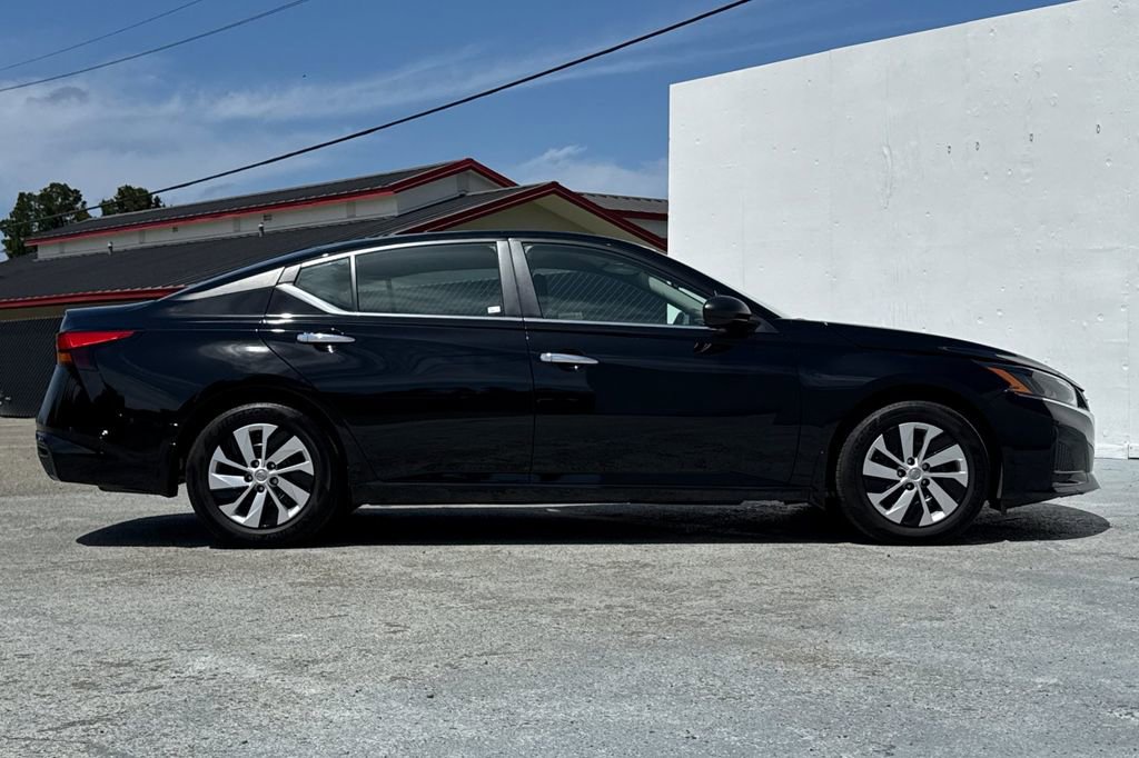 Certified 2024 Nissan Altima 2.5 S FWD image 2