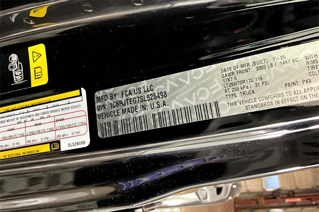 New 2025 Jeep Gladiator Mojave w/ Safety Group image 9