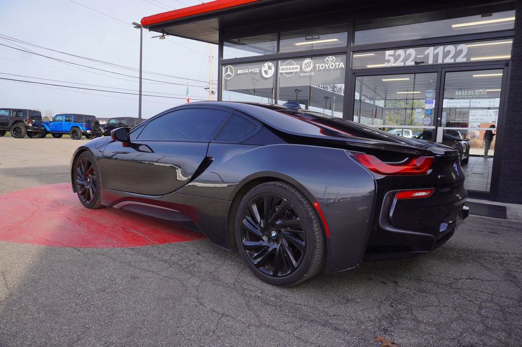 Used 2015 BMW i8 image 4