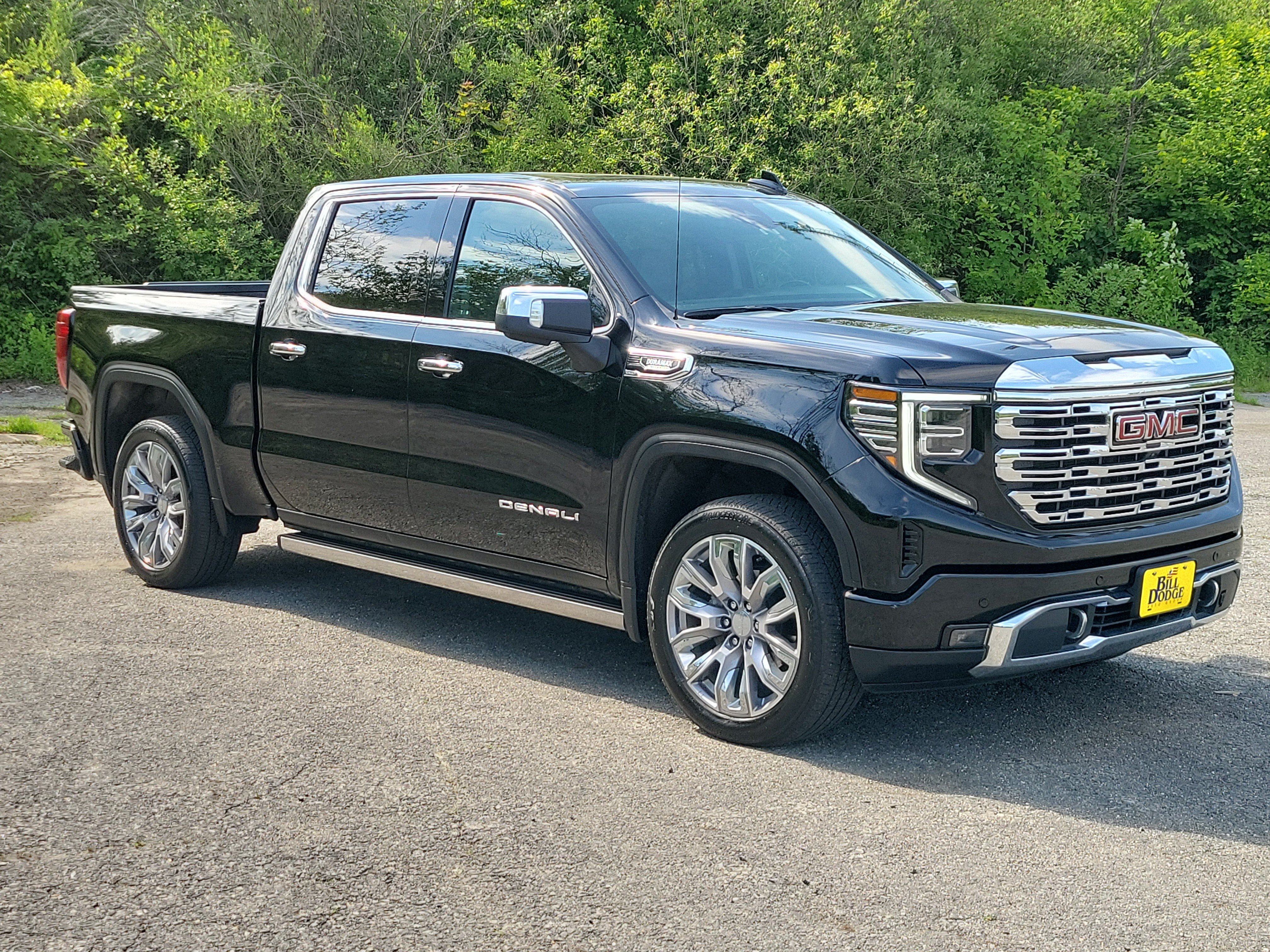 Used 2025 GMC Sierra 1500 Denali w/ Denali Reserve Package AWD/4WD image 3
