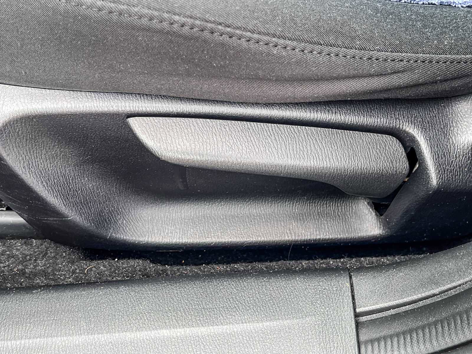 Used 2016 MAZDA MAZDA3 i Touring image 21