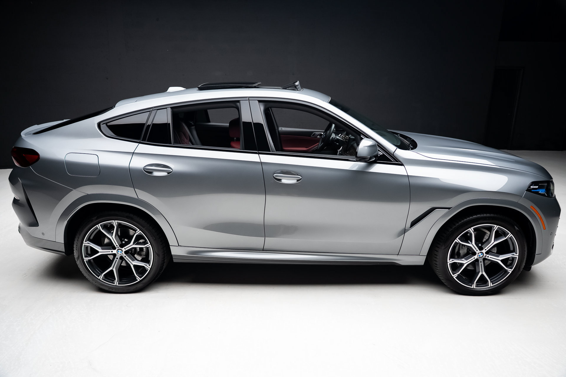 Used 2026 BMW X6 xDrive40i AWD/4WD image 35