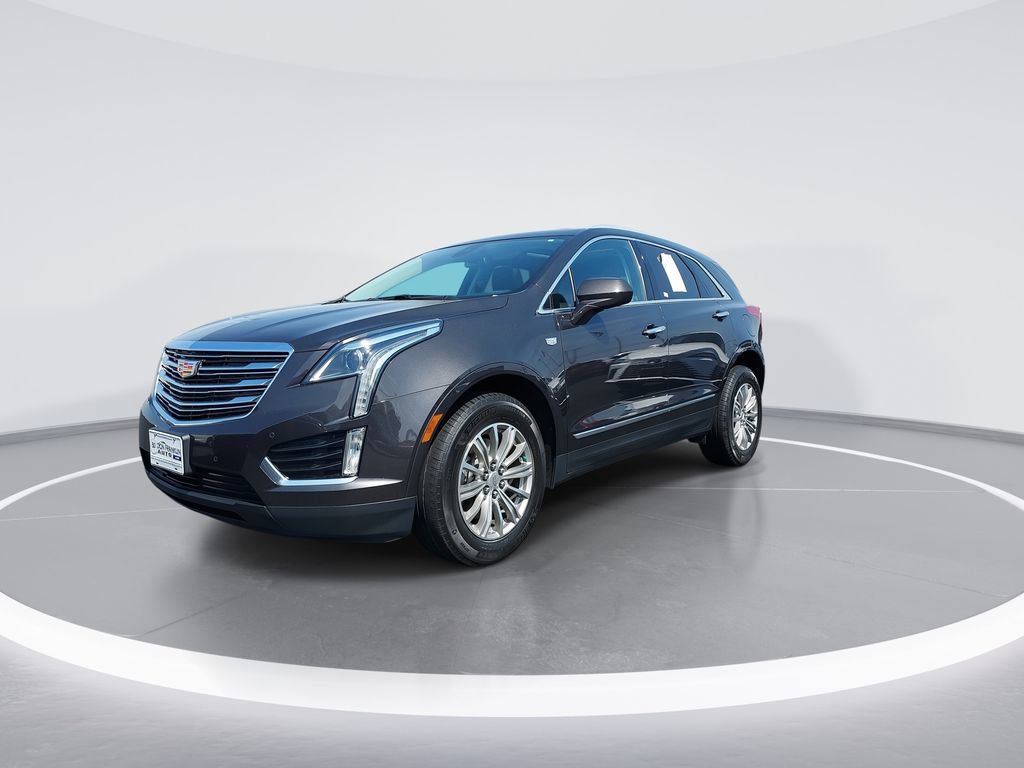 Used 2017 Cadillac XT5 Luxury w/ Driver Awareness Package image 4