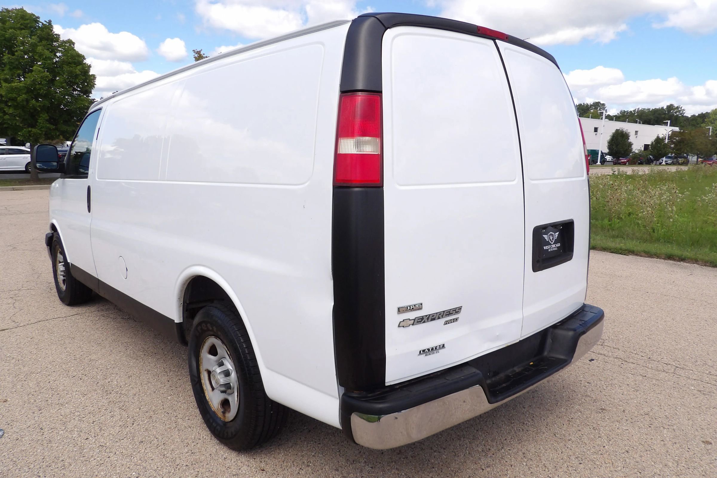 Used 2008 Chevrolet Express 1500 AWD image 4