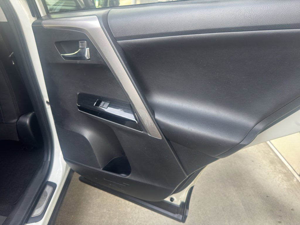 Used 2016 Toyota RAV4 Limited w/ Advanced Technology Package image 17