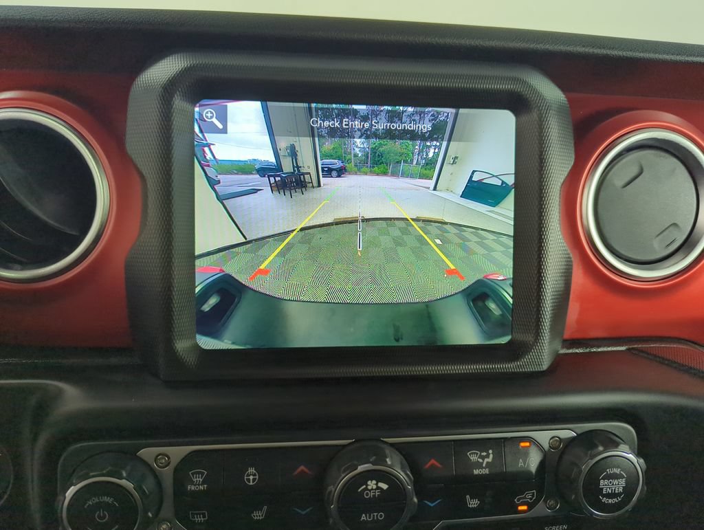 Used 2020 Jeep Gladiator Rubicon AWD/4WD image 25