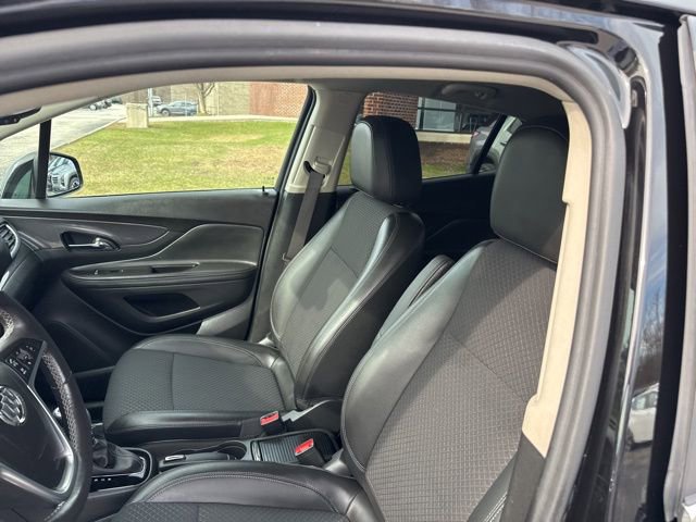 Used 2022 Buick Encore Preferred w/ Safety Package AWD/4WD image 51