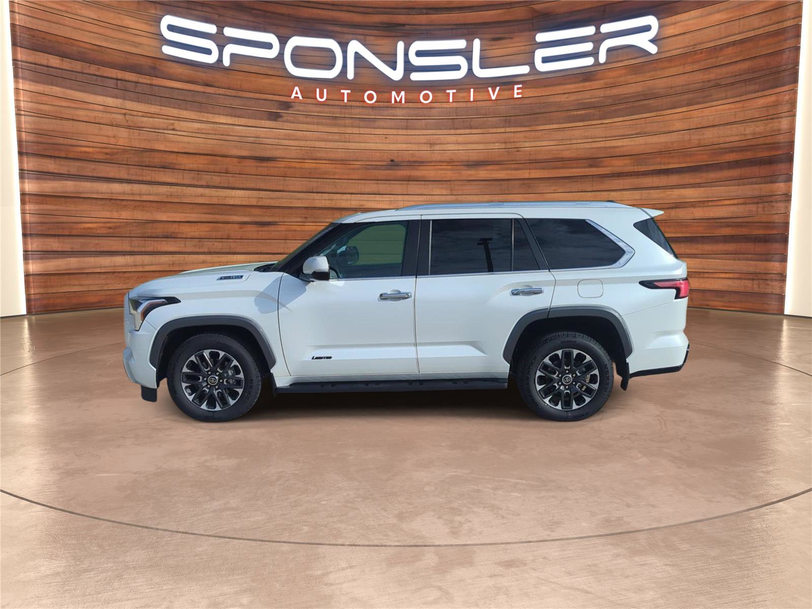 Used 2024 Toyota Sequoia Limited image 2