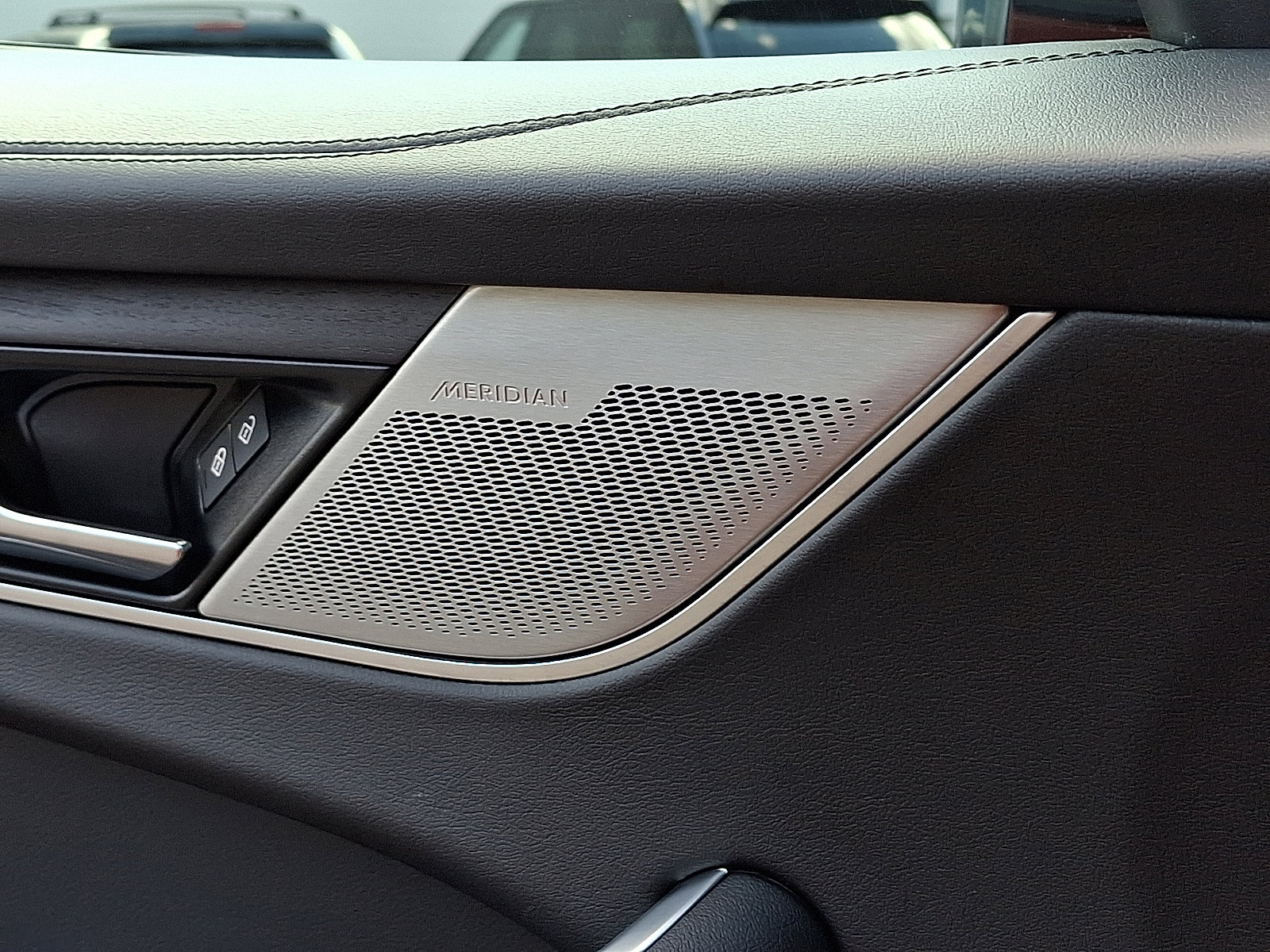 Used 2022 Jaguar F-PACE S image 23