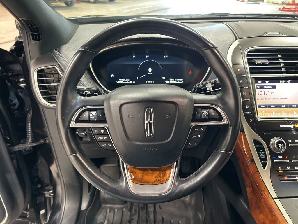 Used 2019 Lincoln Nautilus Select image 16