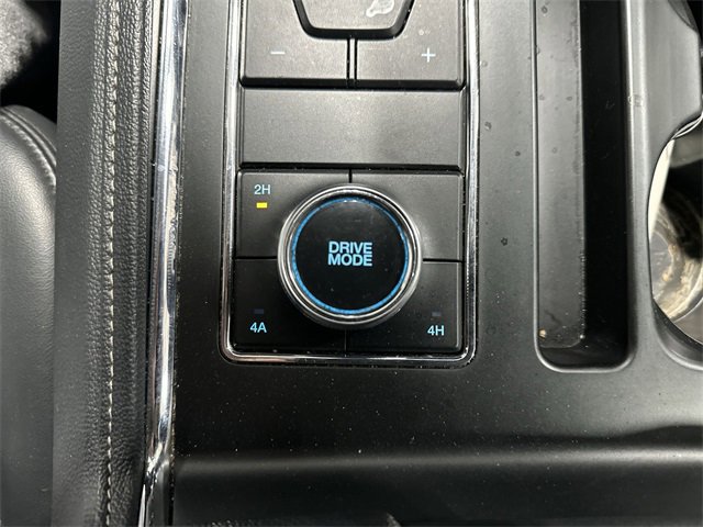 Used 2024 Ford Expedition XLT image 33