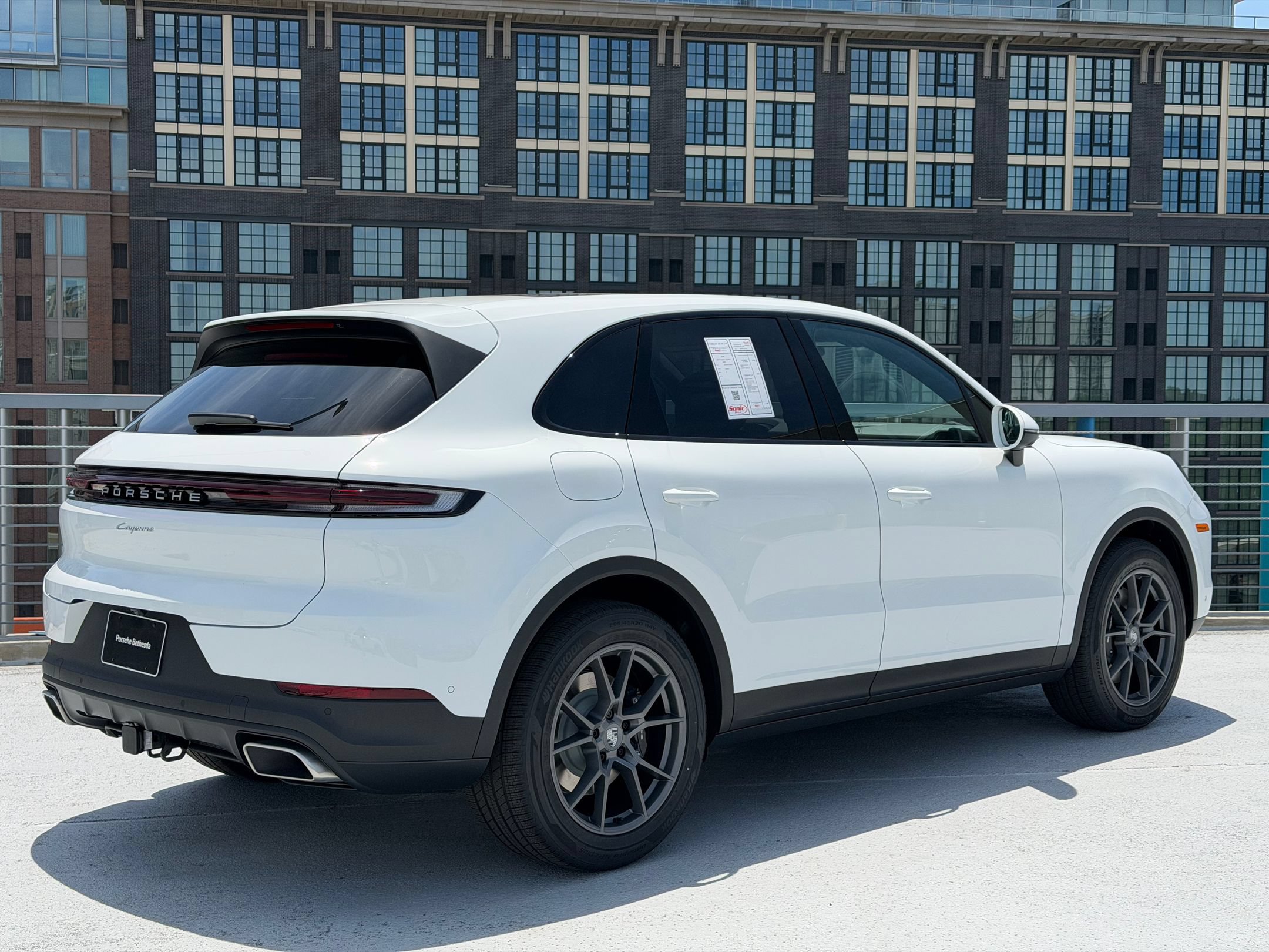 Certified 2026 Porsche Cayenne AWD/4WD image 10
