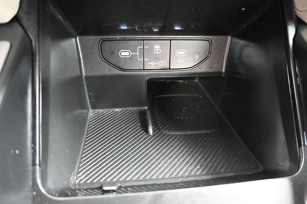Certified 2025 Kia Sorento S w/ Panoramic Sunroof Package FWD image 23