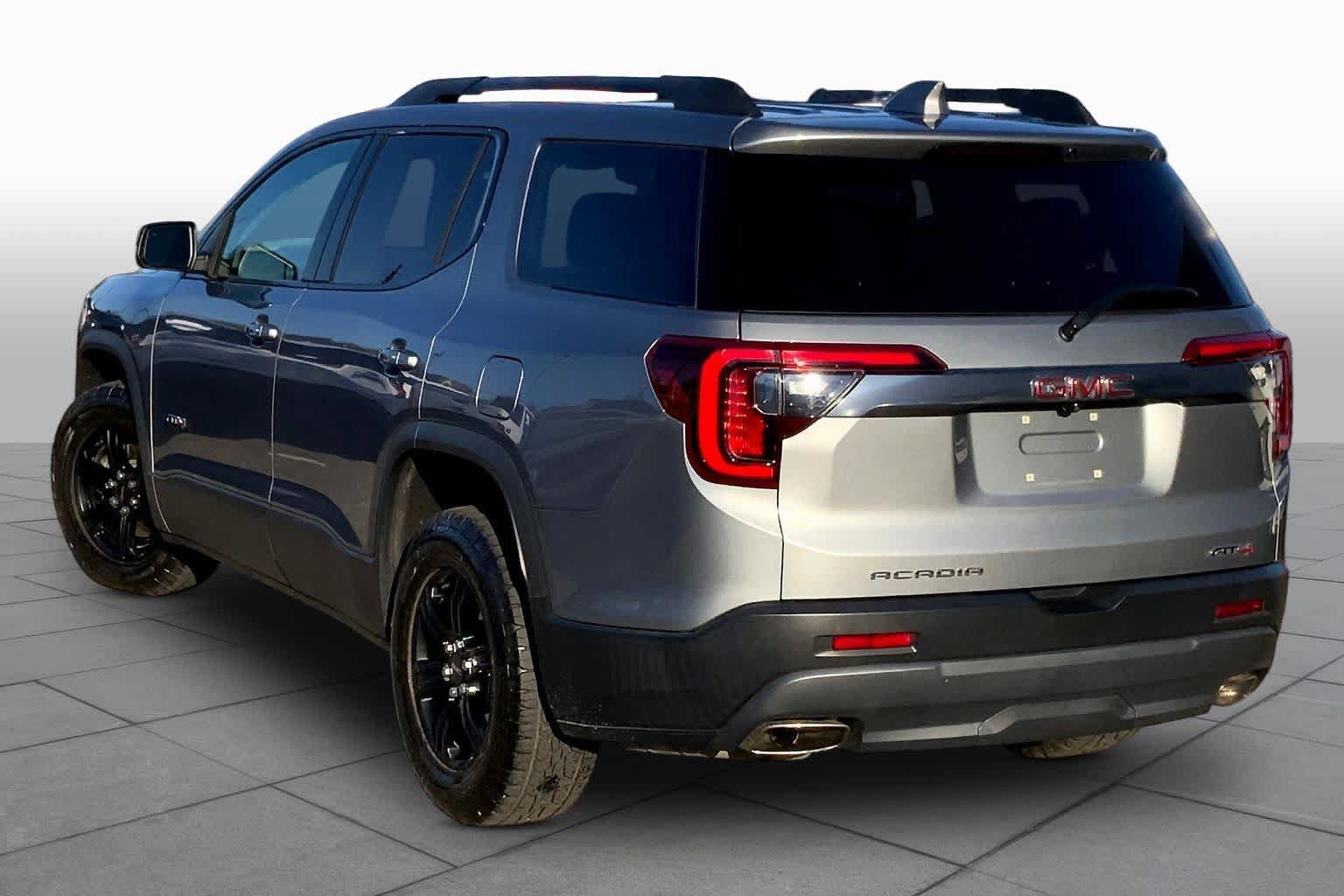 Used 2023 GMC Acadia AT4 w/ Technology Package AWD/4WD image 12