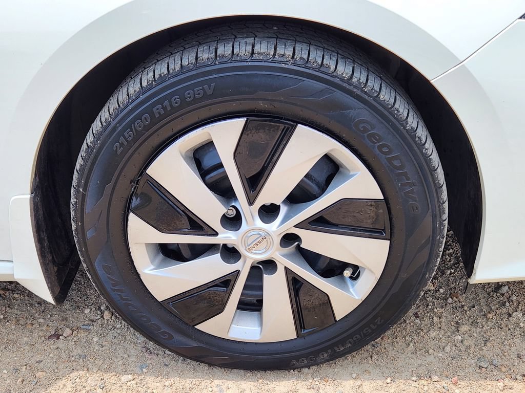 Used 2022 Nissan Altima 2.5 S FWD image 15