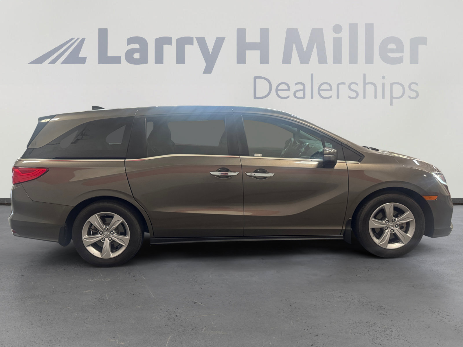 Used 2019 Honda Odyssey EX image 6