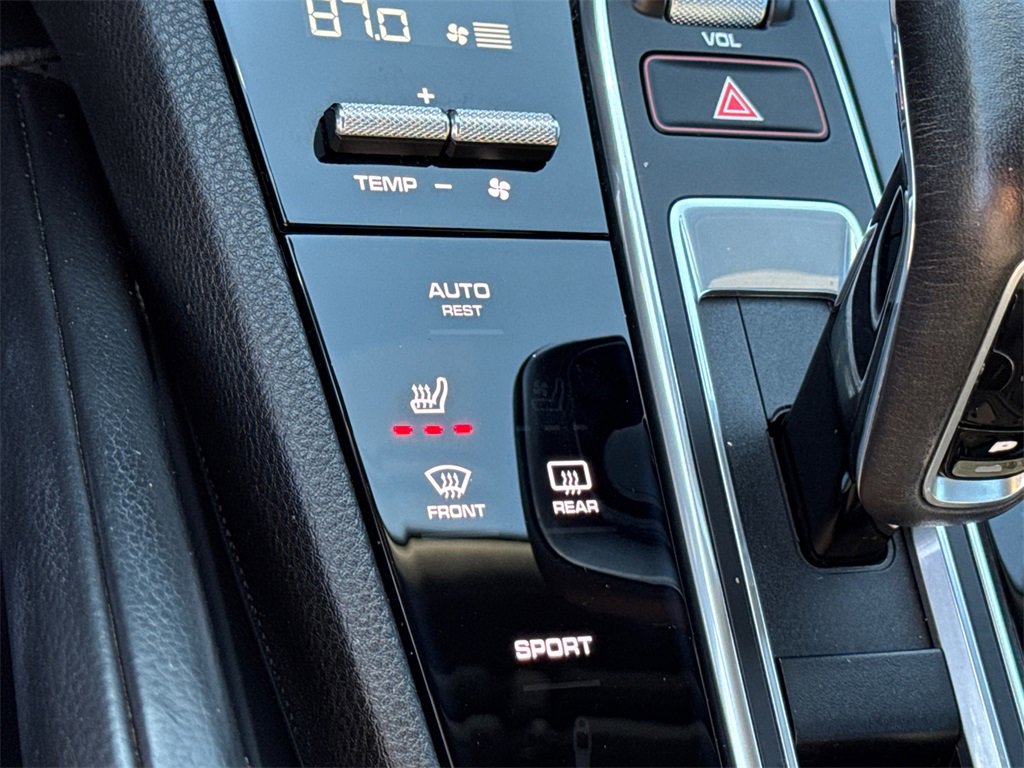 Used 2019 Porsche Cayenne image 34