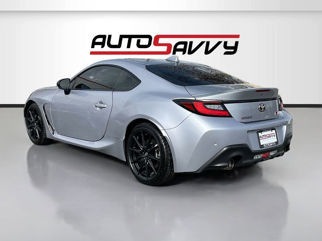 Used 2025 Toyota GR86 Premium w/ ALL Weather Mat Package (TMS) image 5